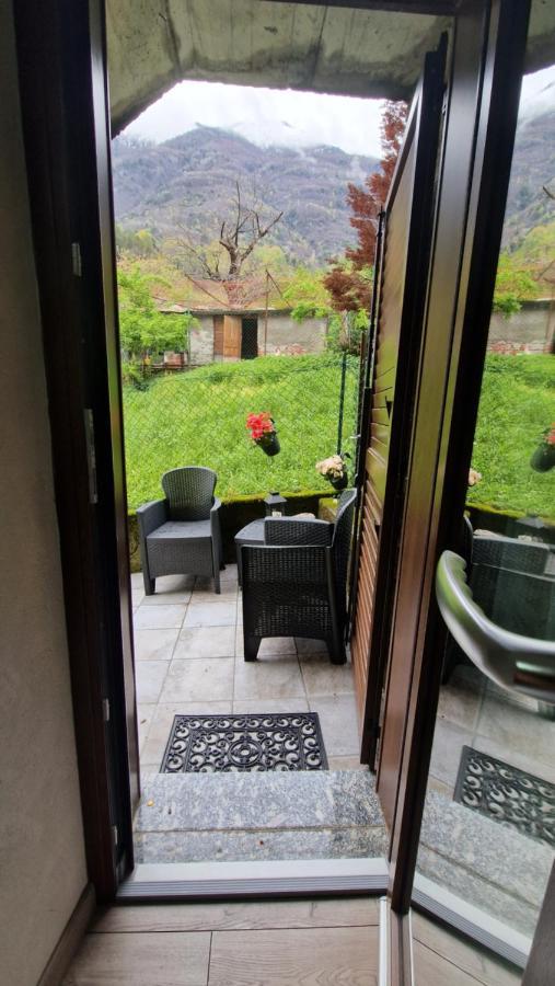 Appartement Casa Bat à Mantello Extérieur photo