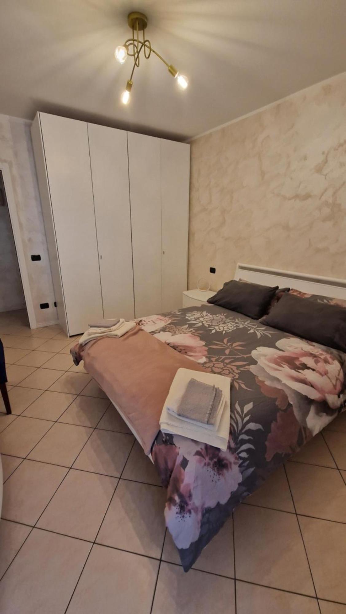 Appartement Casa Bat à Mantello Extérieur photo