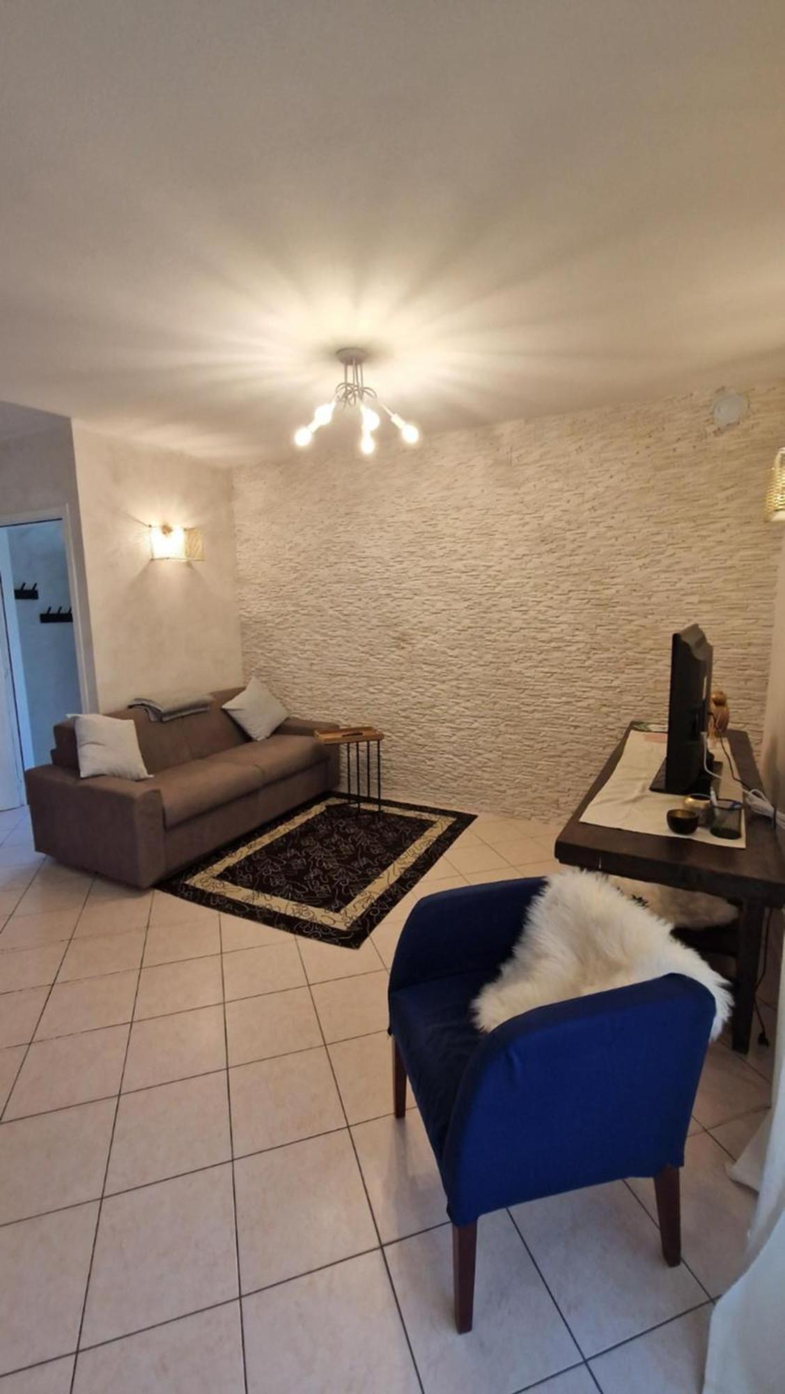 Appartement Casa Bat à Mantello Extérieur photo